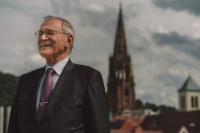 Diener in Freiburgs Himmel der Verwöhnung: Colombi-Grand-Hotelier Roland Burtsche.