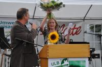 Lasst Blumen sprechen! MdB Kerstin Andreae und Dr. Andreas Hoffmann