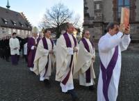 Feierlicher Einzug in St. Stephans Münster