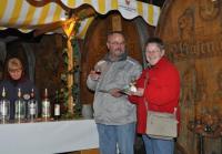 Junger Wein und alte Liebe: Christine und Karl Kuhn feiern ihren 40sten Hochzeitstag im Holzfasskeller