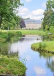 Blick durch den Schlosspark von Donaueschingen auf das fürstliche Schloss