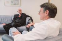 Professor Friedhelm Beyersdorf im Fernseh-Interview mit Werner Semmler