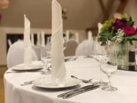 Traum-Hochzeiten: Rocco und Nicole Leone bitten zum "Fest der Liebe" in den fürstlichen Gutshof von Umkirch.