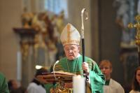 Pontifikalamt mit Walter Kardinal Kasper in St. Peter